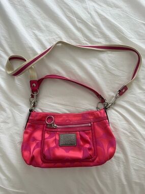 Women’s Coach Pink Patterned Crossbody Shoulder Bag